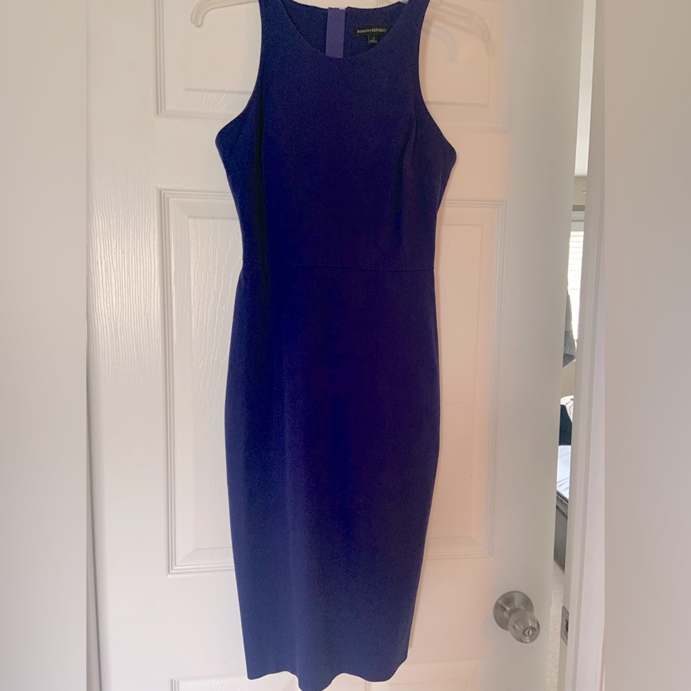 Beautiful Banana Republic scuba dress